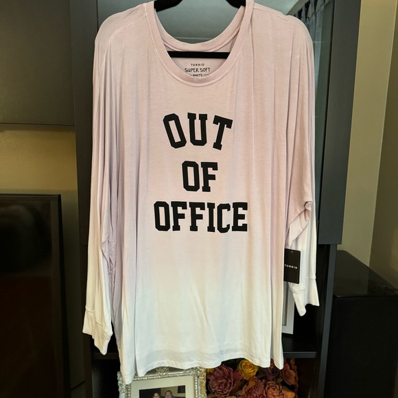 NWT Torrid Super Soft Out of Office Dolman Long Sleeve Tee 3 - Picture 5 of 6